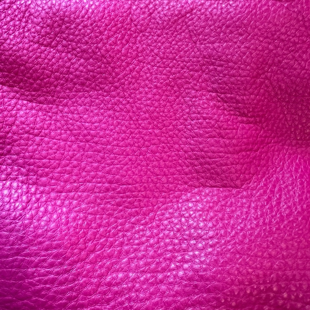 Michael Kors Fuchsia Soft Leather Jet Set Shoulder Bag with Chain Handles - Picture 3 of 11